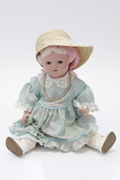 WU 0107
<br/>
Zwei Puppen
<br/>
<em></em>